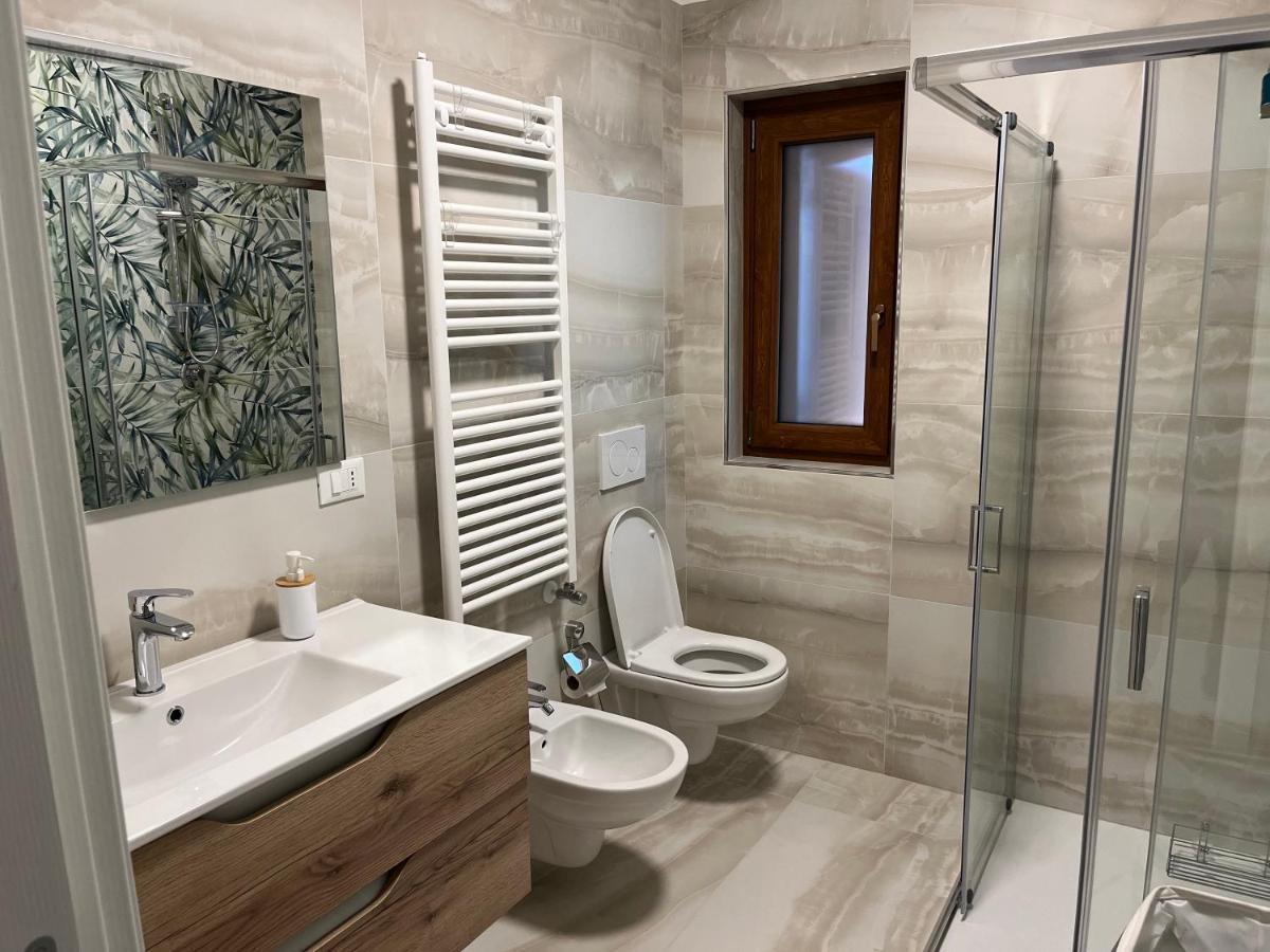 Villa Giorgia Al Mare Bisceglie Bagian luar foto