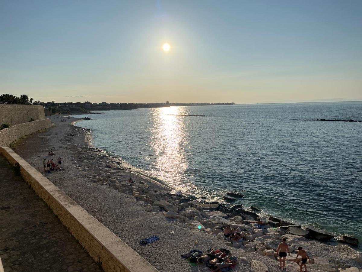 Villa Giorgia Al Mare Bisceglie Bagian luar foto